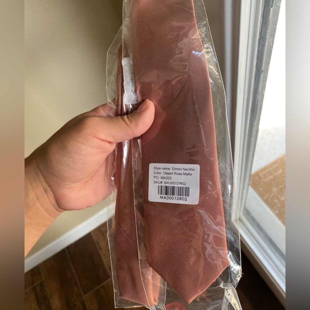 Birdy grey Desert rose tie